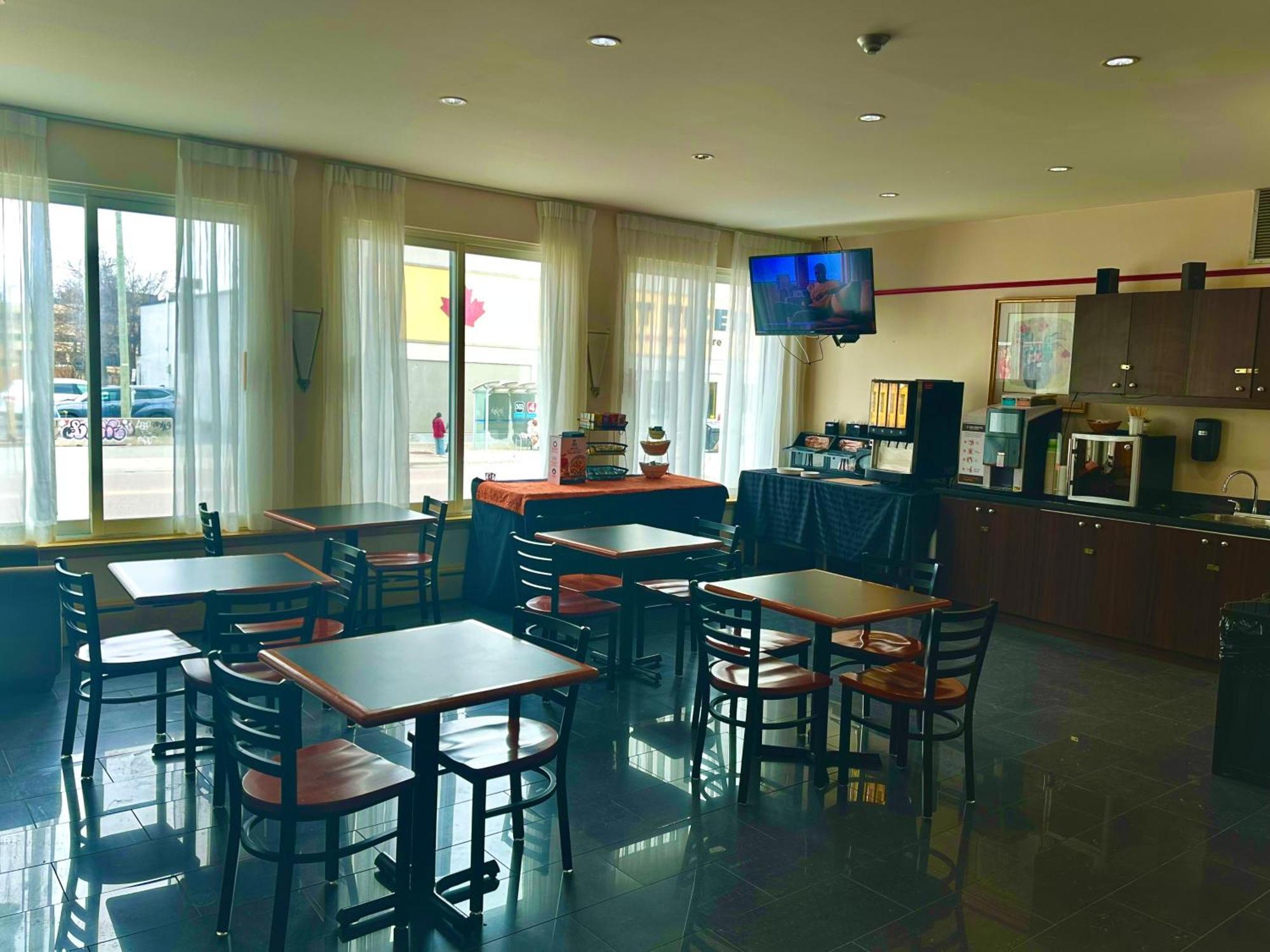 Econo Lodge City Centre Kingston Exterior foto